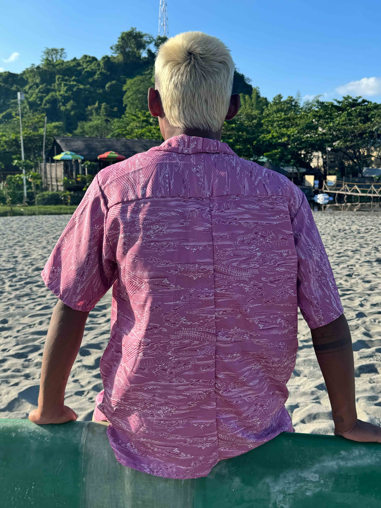 Kitsch Pink Resort Shirt(Size.Medium)